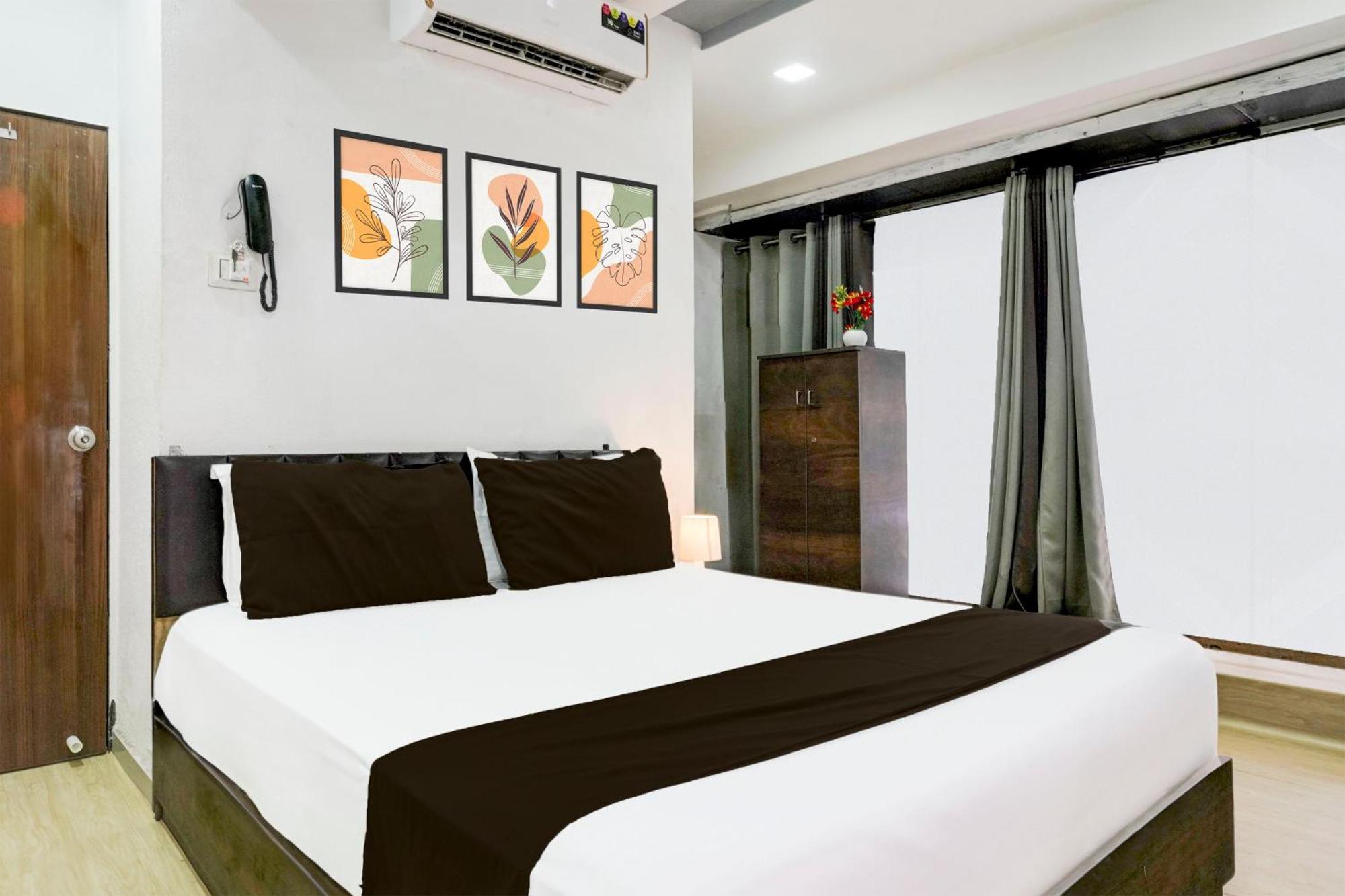 Super Hotel O Vip Road Formerly Hotel Lotus Surat Exterior photo